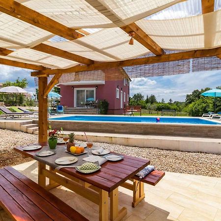 Holiday Home In Tinjan - Istrien 44359 Exterior foto