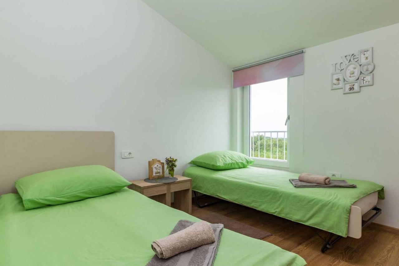 Holiday Home In Tinjan - Istrien 44359 Exterior foto